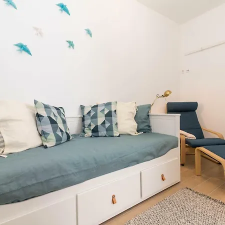 Yin Studio By Algartur Tavira